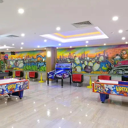& Hotel 5*